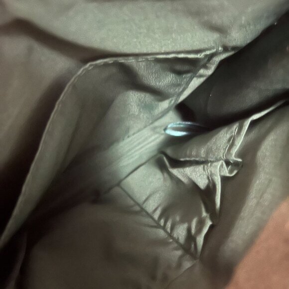 Dark Green Prada Beauty Cosmetic Bag new - Picture 3 of 5